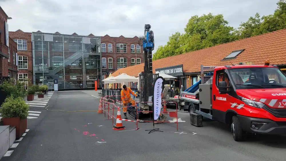 Équipe Solfondation engagée sur un projet géotechnique